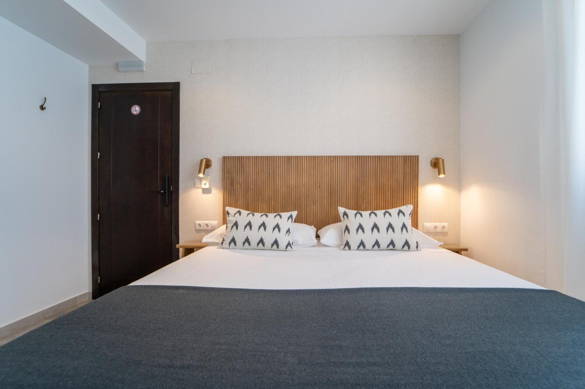 La Siesta De Picasso Hotel Málaga Eksteriør billede